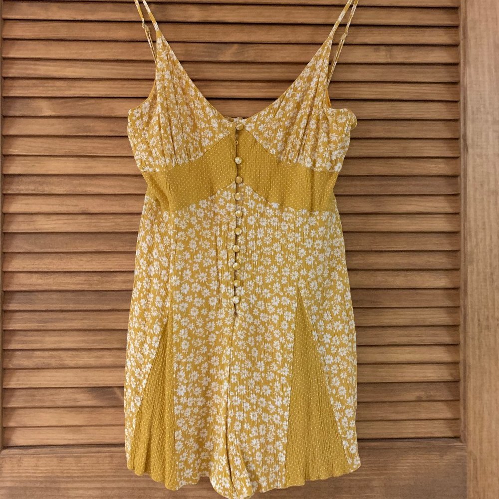 Floral Button Front Sleeveless Romper